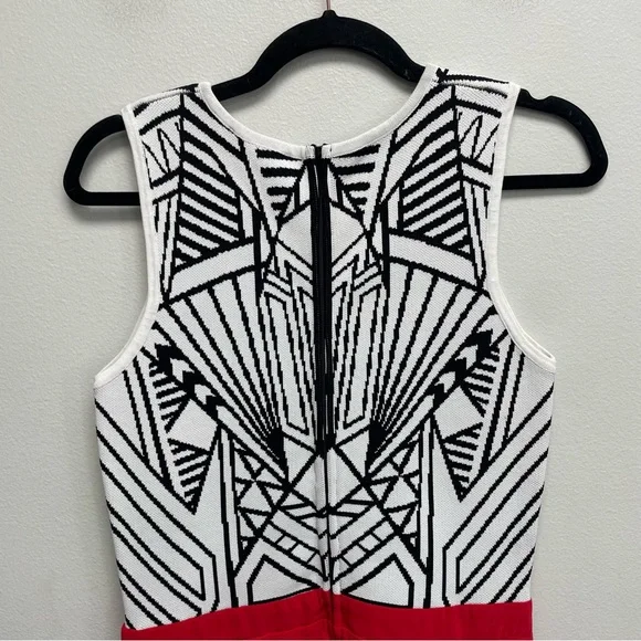 Jealous tomato jumpsuit with pockets with knit top size medium - Picture 8 of 10